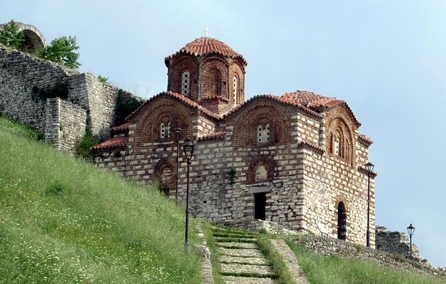 כנסיית טריניטי במצודת בראט