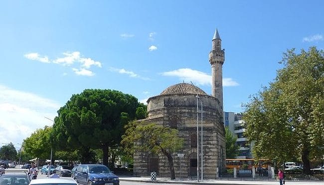 מסגד מוראטי בעיר ולורה