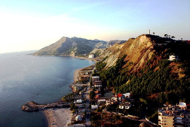 חוף Currila - חוף הים האדריאטי של אלבניה