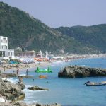 הכפר דרמי Dhermi – חופים, ים, טבע ומסיבות