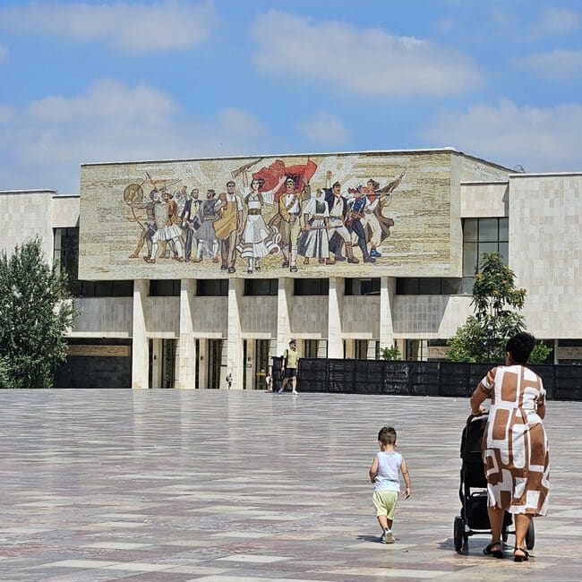 המוזיאון הלאומי של טירנה
